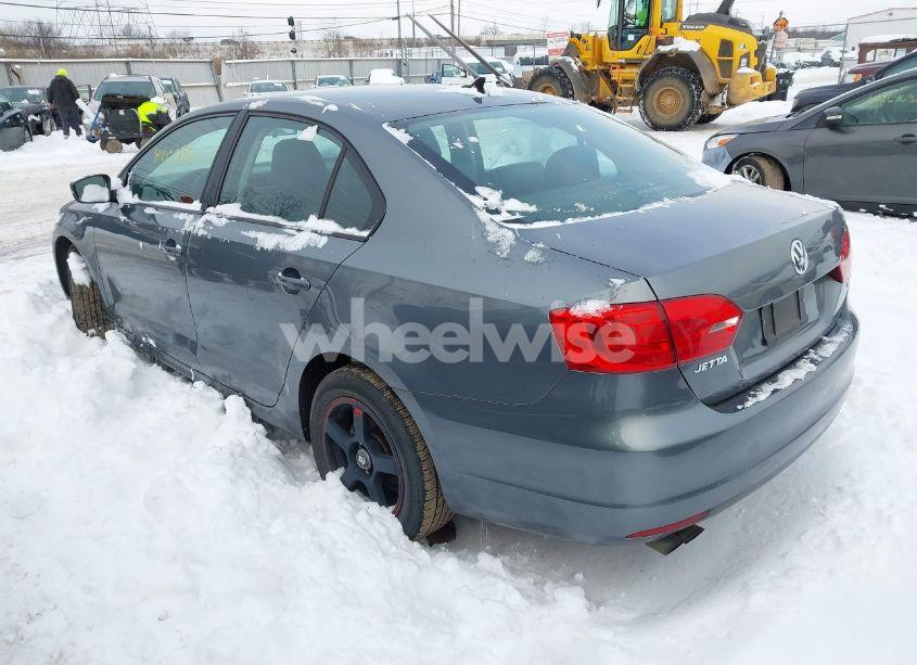 Photo 3 of 2014 Volkswagen Jetta 1.8T SE (VIN 3VWD17AJ8EM362173)