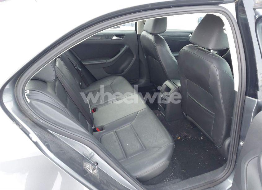 Photo 8 of 2014 Volkswagen Jetta 1.8T SE (VIN 3VWD17AJ8EM362173)