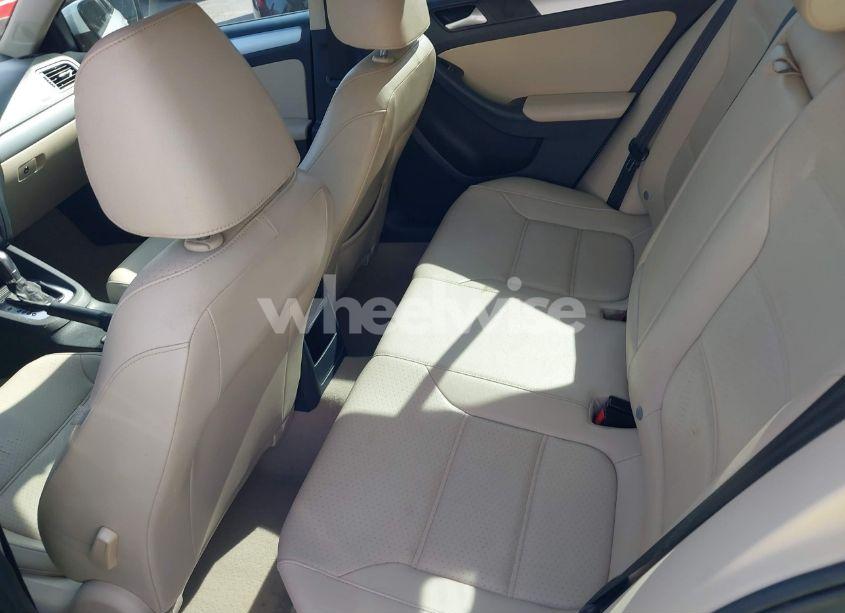 Photo 8 of 2014 Volkswagen Jetta 1.8T SE (VIN 3VWD17AJ8EM420587)