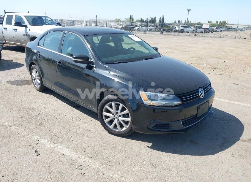 2014 Volkswagen Jetta 1.8T SE (VIN 3VWD17AJ8EM434456) main photo