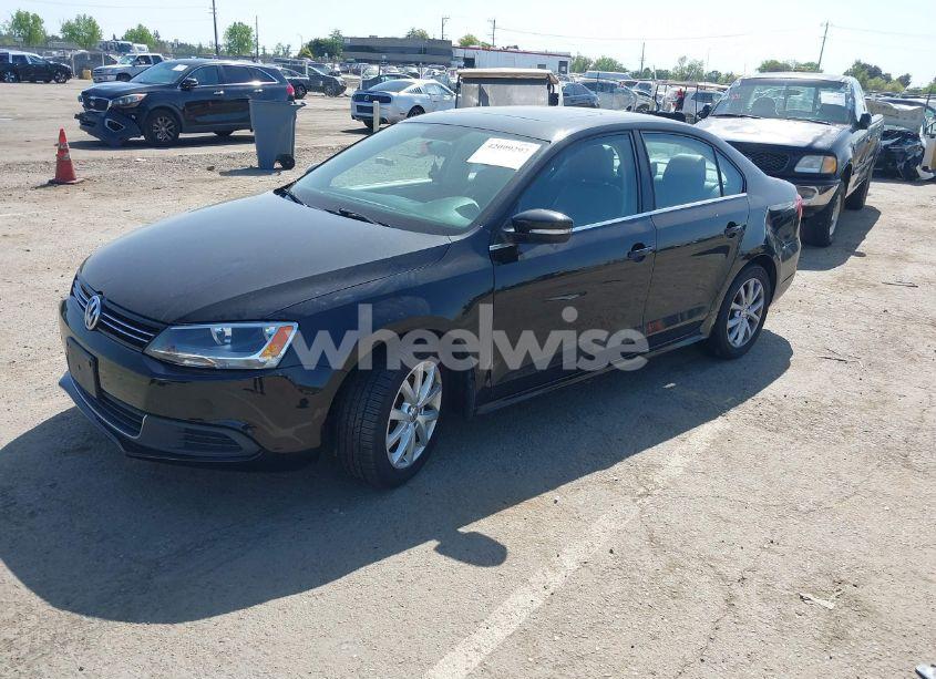 Photo 2 of 2014 Volkswagen Jetta 1.8T SE (VIN 3VWD17AJ8EM434456)