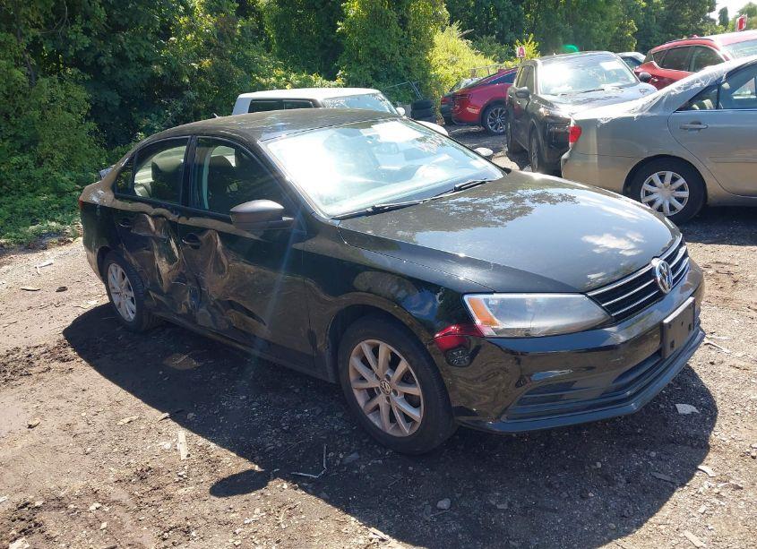 2015 Volkswagen Jetta 1.8T SE (VIN 3VWD17AJ8FM229723) main photo