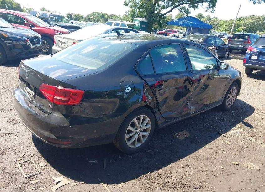 Photo 4 of 2015 Volkswagen Jetta 1.8T SE (VIN 3VWD17AJ8FM229723)