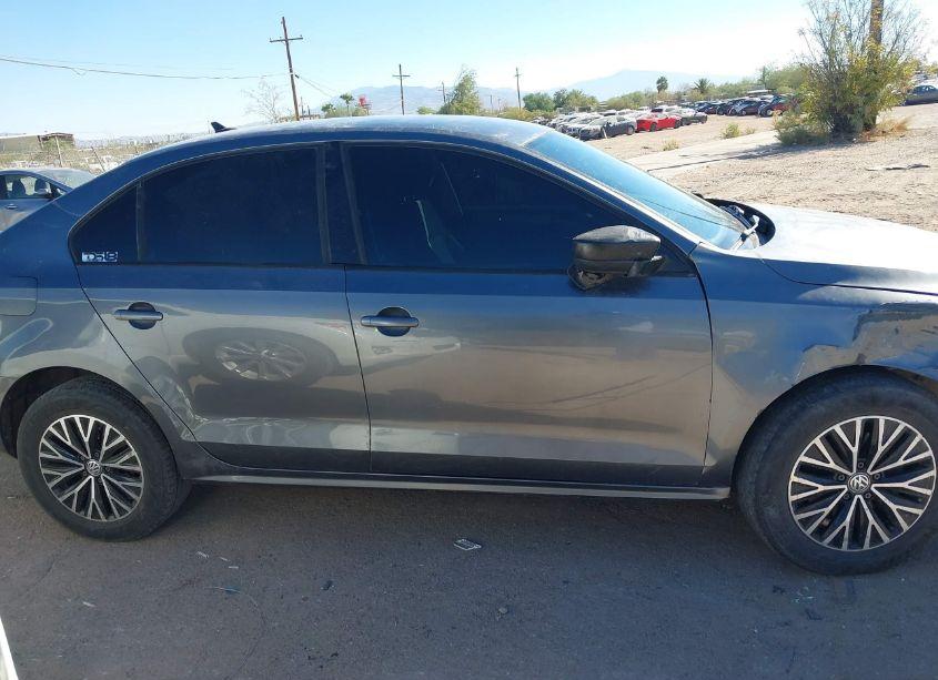 Photo 14 of 2015 Volkswagen Jetta 1.8T SE (VIN 3VWD17AJ8FM251172)