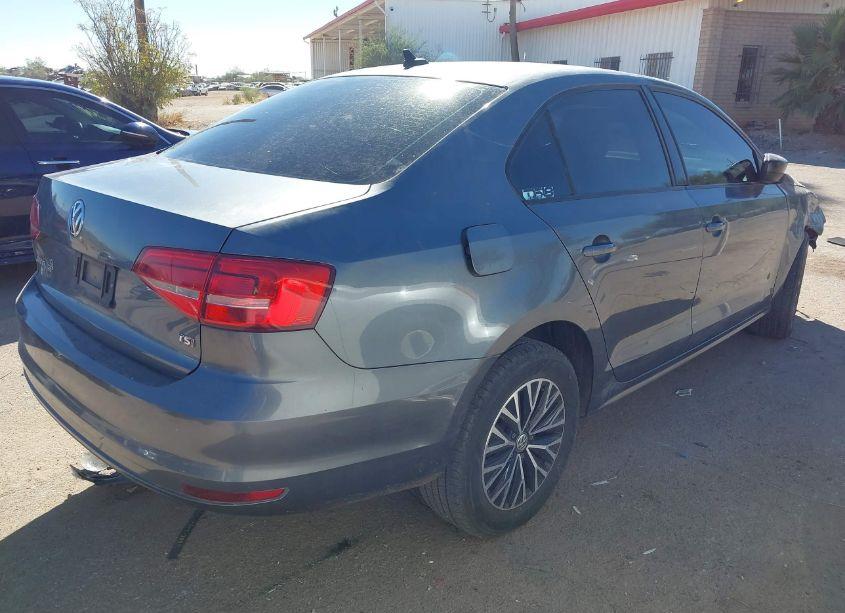 Photo 4 of 2015 Volkswagen Jetta 1.8T SE (VIN 3VWD17AJ8FM251172)
