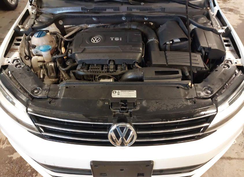 Photo 10 of 2015 Volkswagen Jetta 1.8T SE (VIN 3VWD17AJ8FM269719)