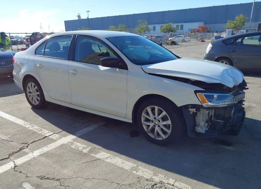 2015 Volkswagen Jetta 1.8T SE (VIN 3VWD17AJ8FM283443) main photo