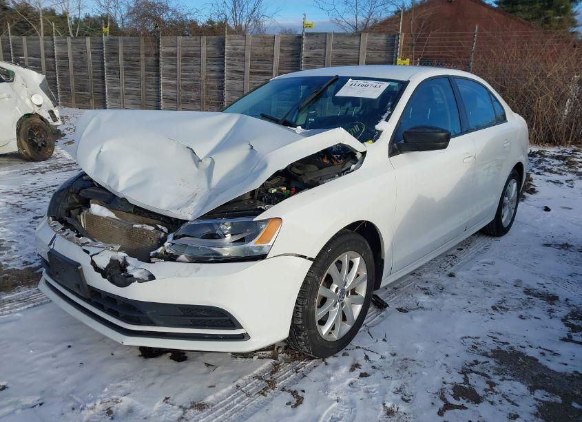 Photo 2 of 2015 Volkswagen Jetta 1.8T SE (VIN 3VWD17AJ8FM401085)