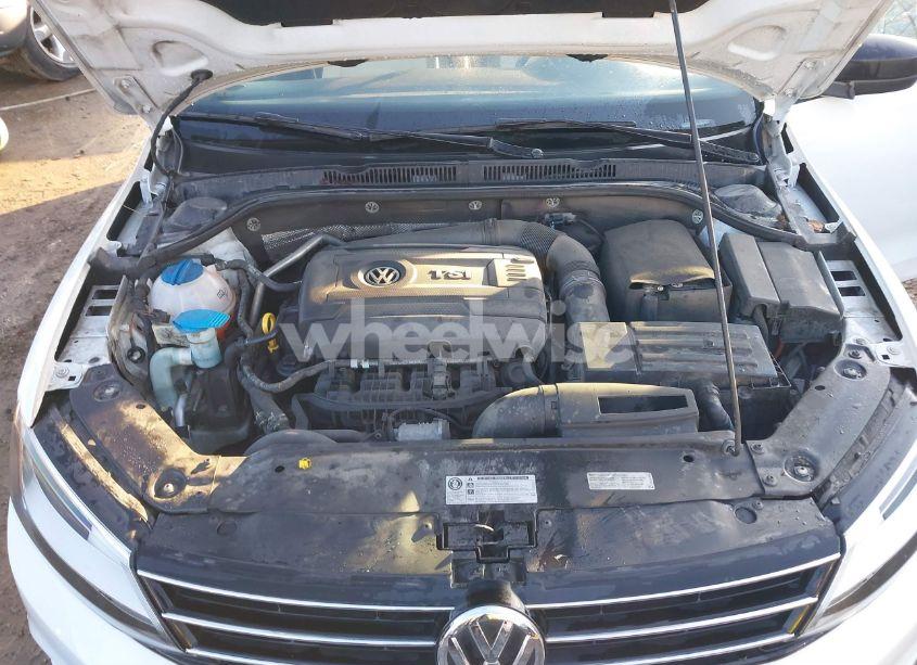 Photo 10 of 2016 Volkswagen Jetta 1.8T SPORT (VIN 3VWD17AJ8GM246510)