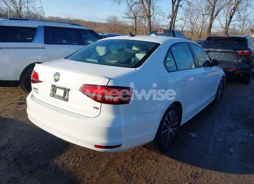Photo 4 of 2016 Volkswagen Jetta 1.8T SPORT (VIN 3VWD17AJ8GM246510)