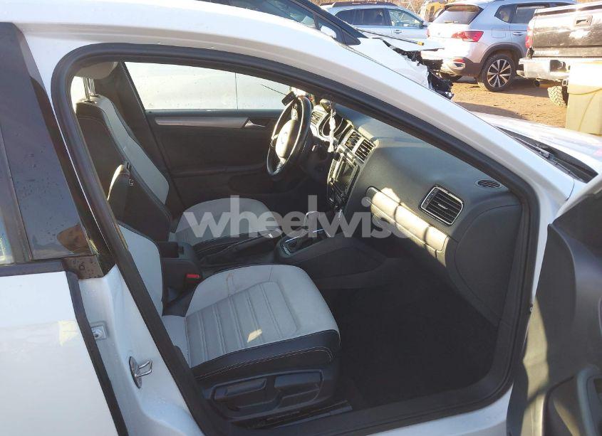 Photo 5 of 2016 Volkswagen Jetta 1.8T SPORT (VIN 3VWD17AJ8GM246510)