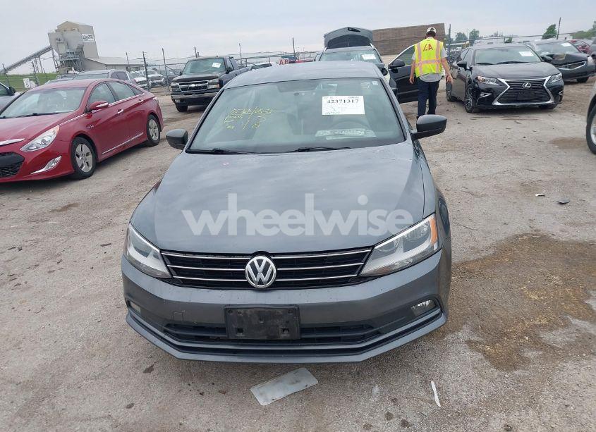 Photo 12 of 2016 Volkswagen Jetta 1.8T SPORT (VIN 3VWD17AJ8GM292211)