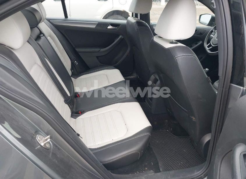 Photo 8 of 2016 Volkswagen Jetta 1.8T SPORT (VIN 3VWD17AJ8GM292211)