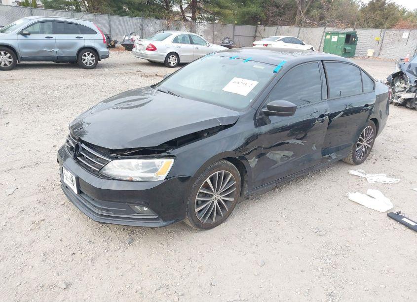 Photo 2 of 2016 Volkswagen Jetta 1.8T SPORT (VIN 3VWD17AJ8GM301697)