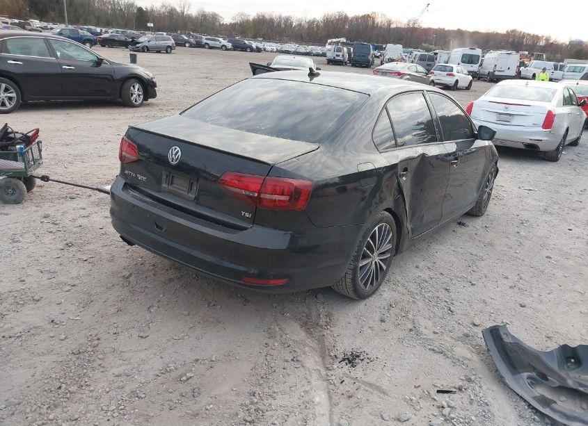 Photo 4 of 2016 Volkswagen Jetta 1.8T SPORT (VIN 3VWD17AJ8GM301697)