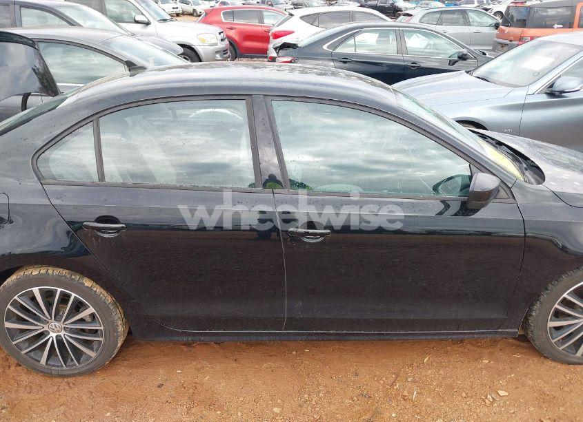 Photo 13 of 2016 Volkswagen Jetta 1.8T SPORT (VIN 3VWD17AJ8GM366064)