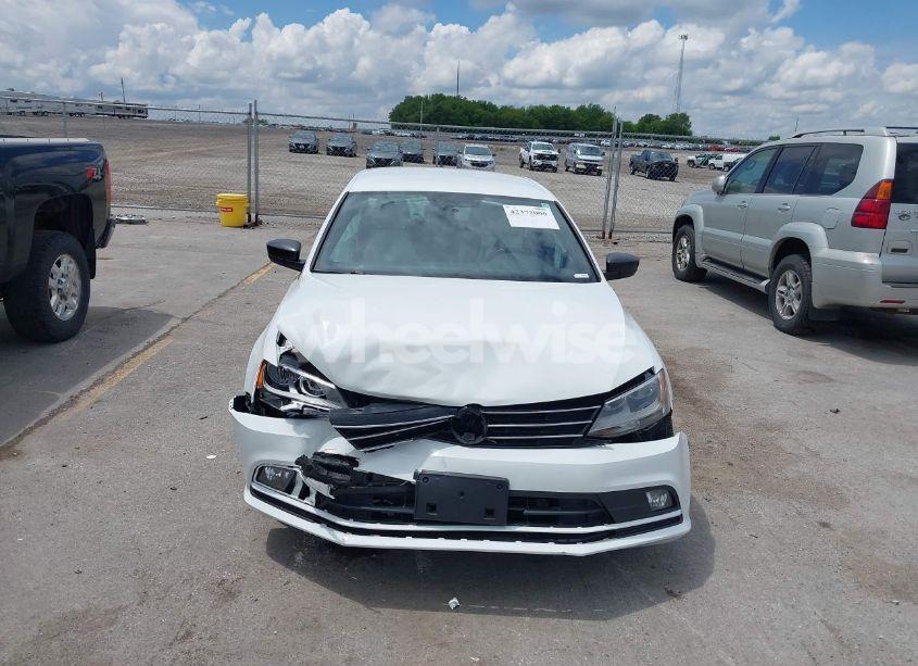 Photo 13 of 2016 Volkswagen Jetta 1.8T SPORT (VIN 3VWD17AJ8GM396312)