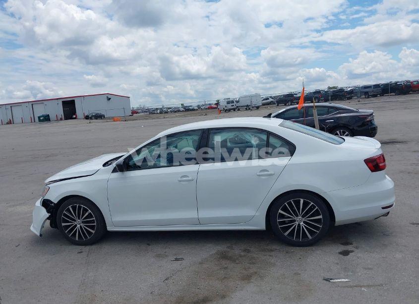 Photo 15 of 2016 Volkswagen Jetta 1.8T SPORT (VIN 3VWD17AJ8GM396312)