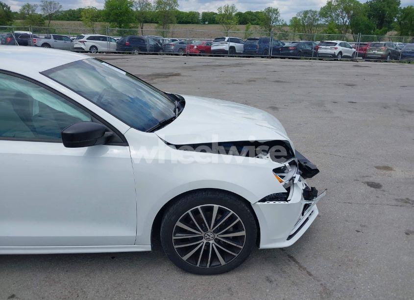 Photo 19 of 2016 Volkswagen Jetta 1.8T SPORT (VIN 3VWD17AJ8GM396312)