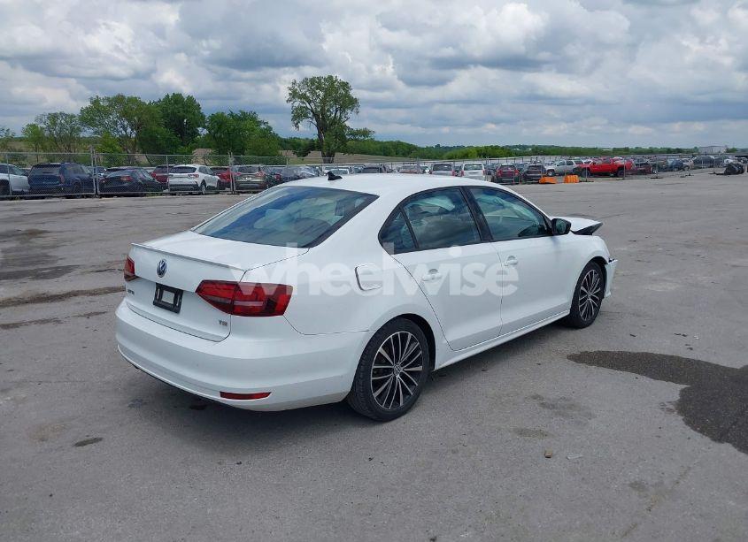 Photo 4 of 2016 Volkswagen Jetta 1.8T SPORT (VIN 3VWD17AJ8GM396312)