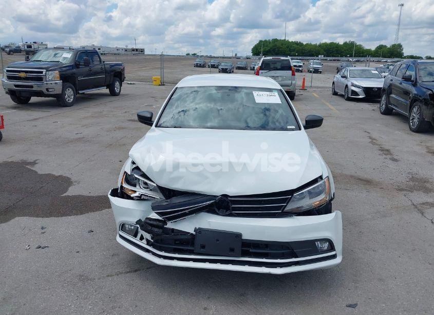 Photo 6 of 2016 Volkswagen Jetta 1.8T SPORT (VIN 3VWD17AJ8GM396312)
