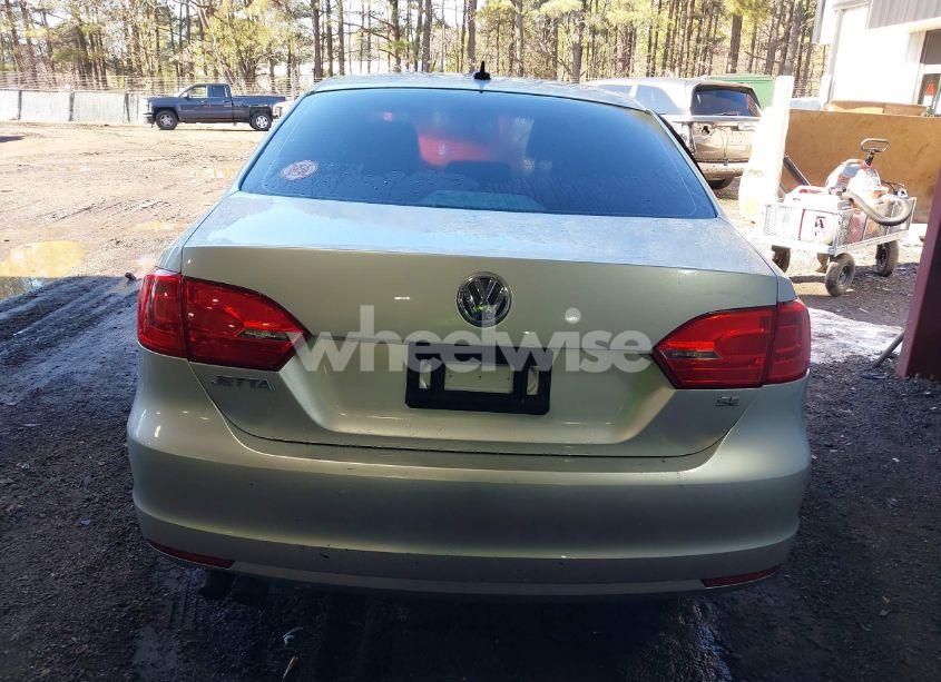 Photo 16 of 2014 Volkswagen Jetta 1.8T SE (VIN 3VWD17AJ9EM320448)