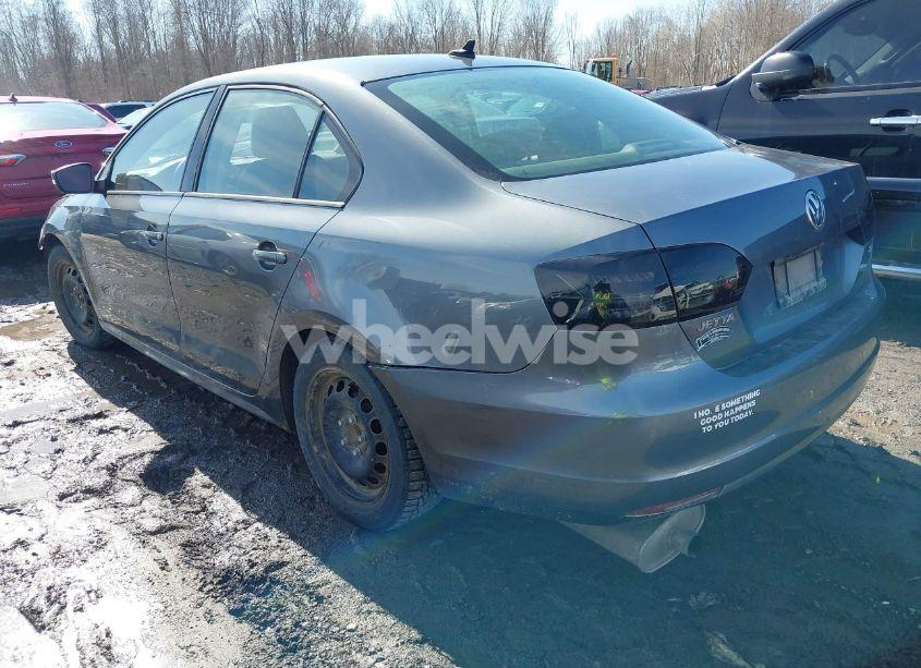 Photo 3 of 2014 Volkswagen Jetta 1.8T SE (VIN 3VWD17AJ9EM360349)