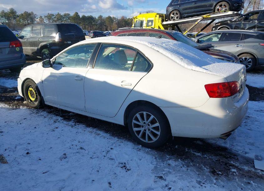 Photo 3 of 2014 Volkswagen Jetta 1.8T SE (VIN 3VWD17AJ9EM390838)