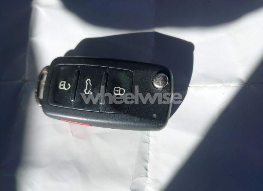 Photo 11 of 2014 Volkswagen Jetta 1.8T SE (VIN 3VWD17AJ9EM392363)