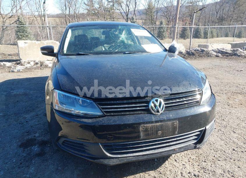 Photo 12 of 2014 Volkswagen Jetta 1.8T SE (VIN 3VWD17AJ9EM392363)