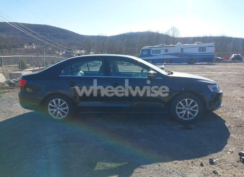 Photo 13 of 2014 Volkswagen Jetta 1.8T SE (VIN 3VWD17AJ9EM392363)