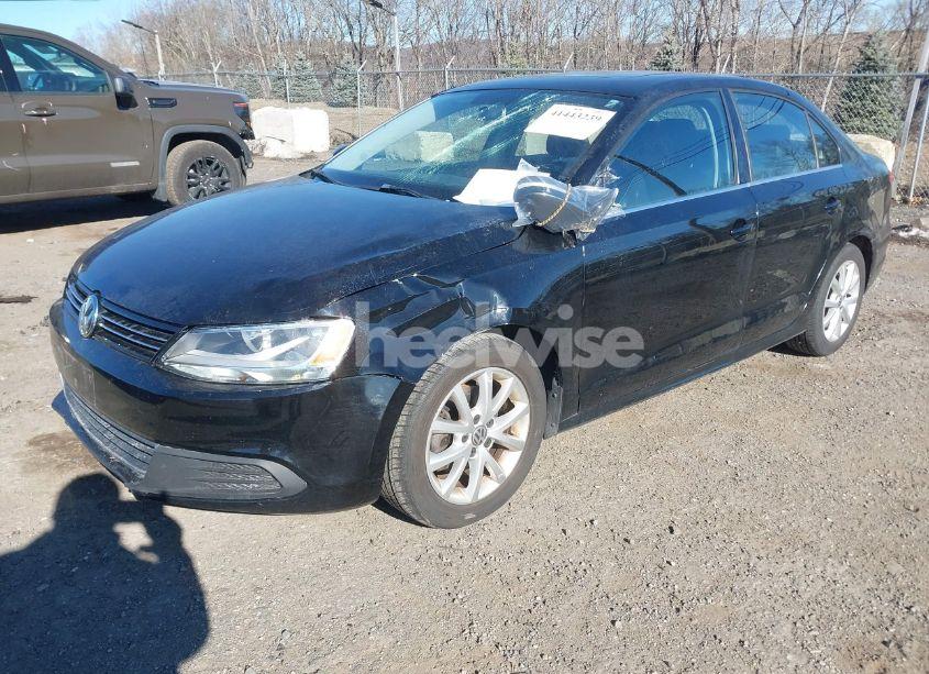 Photo 6 of 2014 Volkswagen Jetta 1.8T SE (VIN 3VWD17AJ9EM392363)