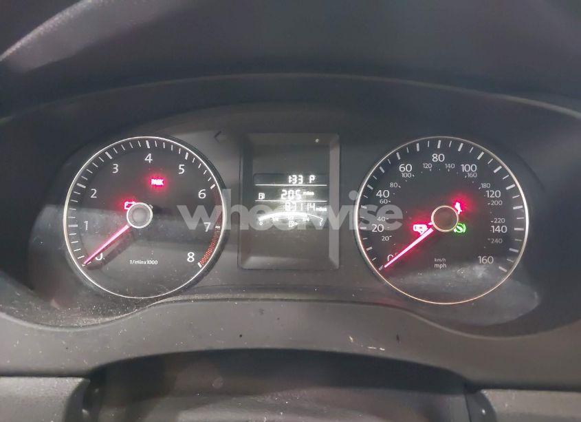 Photo 7 of 2014 Volkswagen Jetta 1.8T SE (VIN 3VWD17AJ9EM437804)