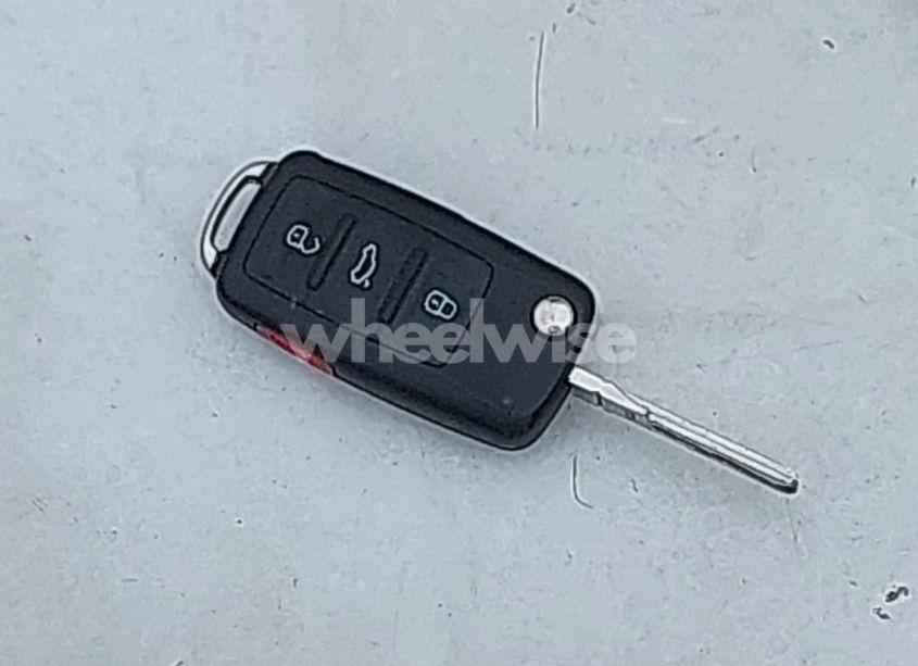 Photo 11 of 2014 Volkswagen Jetta 1.8T SE (VIN 3VWD17AJ9EM444476)