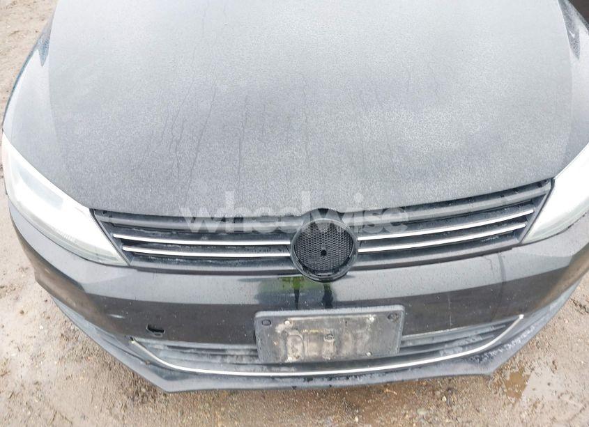 Photo 6 of 2014 Volkswagen Jetta 1.8T SE (VIN 3VWD17AJ9EM444476)