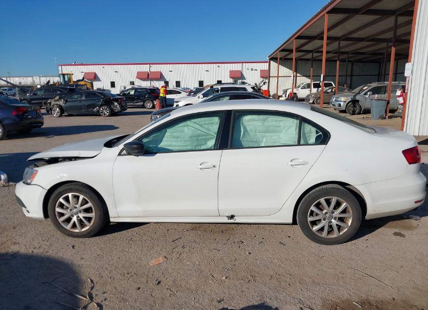 Photo 14 of 2015 Volkswagen Jetta 1.8T SE (VIN 3VWD17AJ9FM245381)