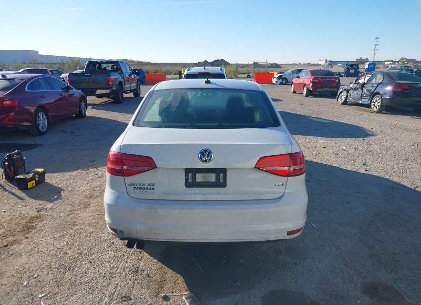 Photo 16 of 2015 Volkswagen Jetta 1.8T SE (VIN 3VWD17AJ9FM245381)