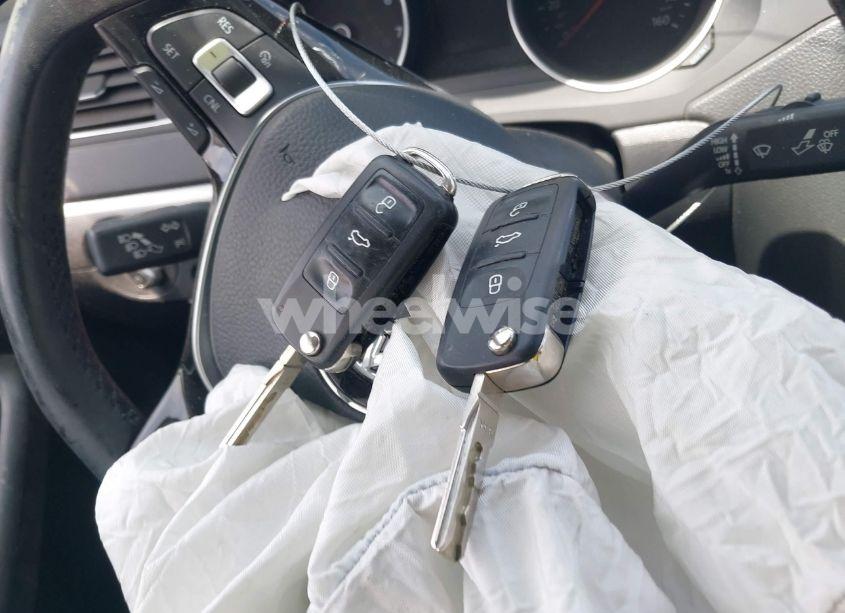 Photo 11 of 2015 Volkswagen Jetta 1.8T SE (VIN 3VWD17AJ9FM274069)