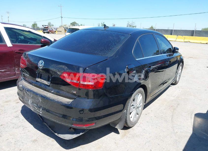 Photo 4 of 2015 Volkswagen Jetta 1.8T SE (VIN 3VWD17AJ9FM298291)