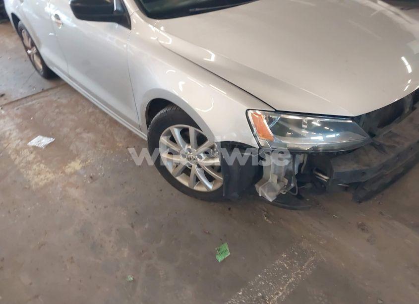 Photo 14 of 2015 Volkswagen Jetta 1.8T SE (VIN 3VWD17AJ9FM302968)