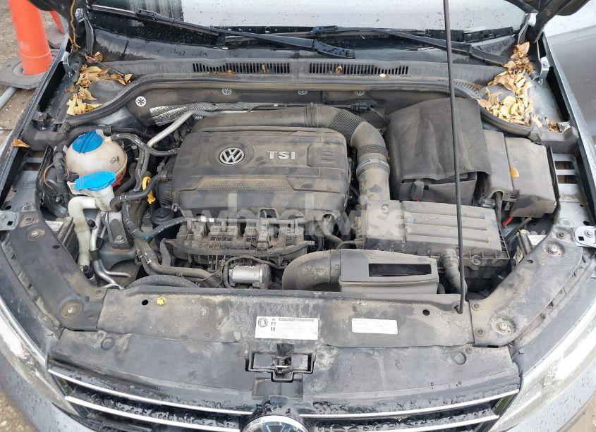Photo 10 of 2015 Volkswagen Jetta 1.8T SPORT (VIN 3VWD17AJ9FM320693)