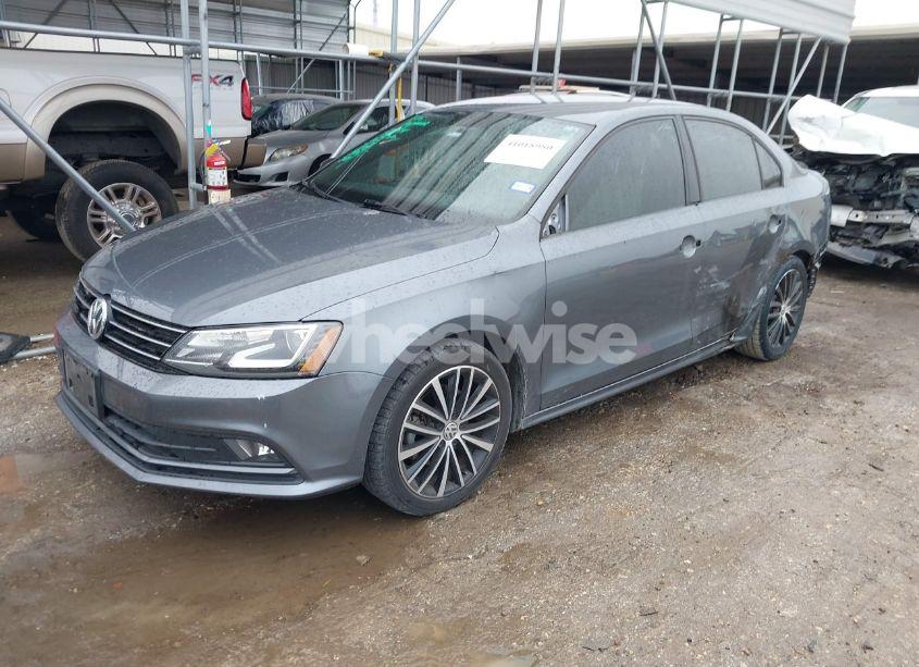 Photo 2 of 2015 Volkswagen Jetta 1.8T SPORT (VIN 3VWD17AJ9FM320693)