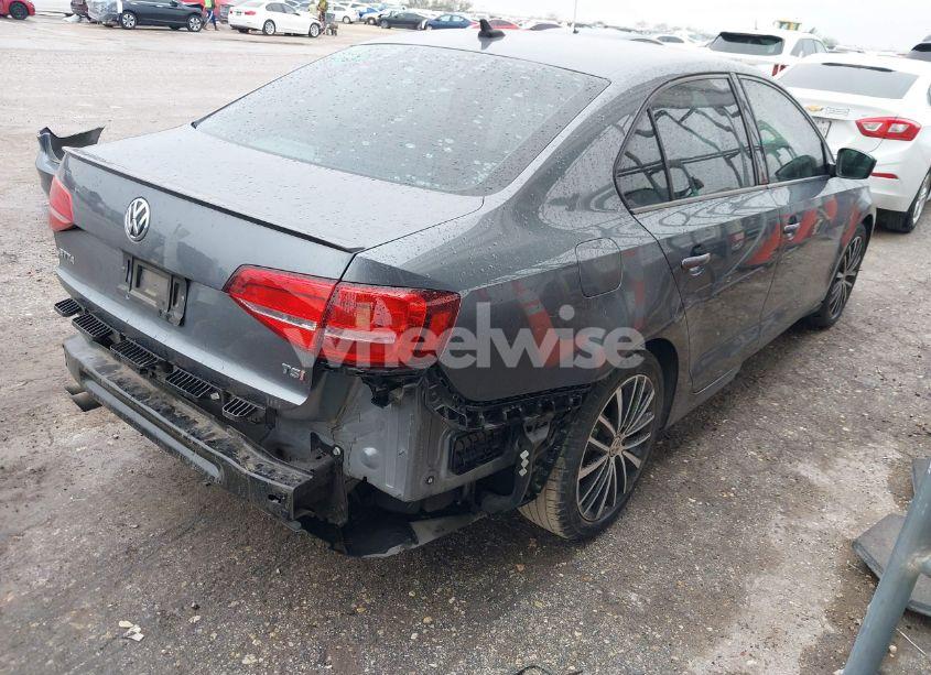 Photo 4 of 2015 Volkswagen Jetta 1.8T SPORT (VIN 3VWD17AJ9FM320693)