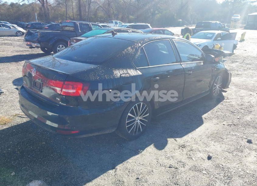 Photo 4 of 2015 Volkswagen Jetta 1.8T SPORT (VIN 3VWD17AJ9FM347733)