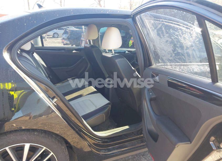 Photo 8 of 2015 Volkswagen Jetta 1.8T SPORT (VIN 3VWD17AJ9FM347733)