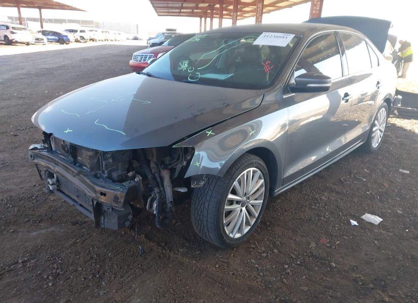 Photo 2 of 2015 Volkswagen Jetta 1.8T SE (VIN 3VWD17AJ9FM409275)