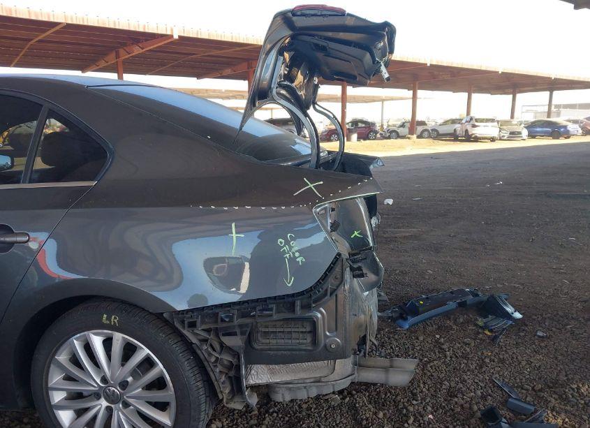 Photo 6 of 2015 Volkswagen Jetta 1.8T SE (VIN 3VWD17AJ9FM409275)