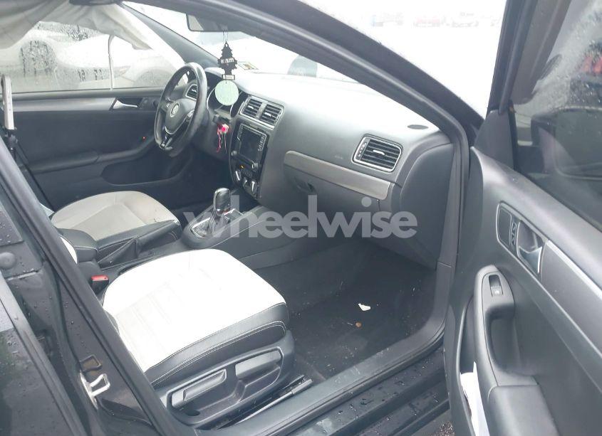 Photo 5 of 2016 Volkswagen Jetta 1.8T SPORT (VIN 3VWD17AJ9GM277376)