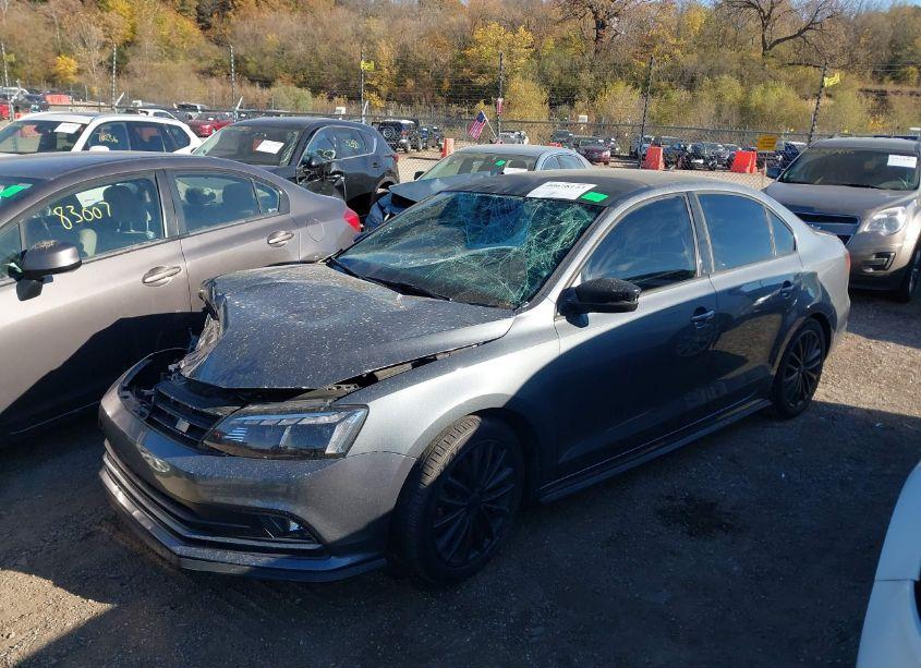 Photo 2 of 2016 Volkswagen Jetta 1.8T SPORT (VIN 3VWD17AJ9GM282870)