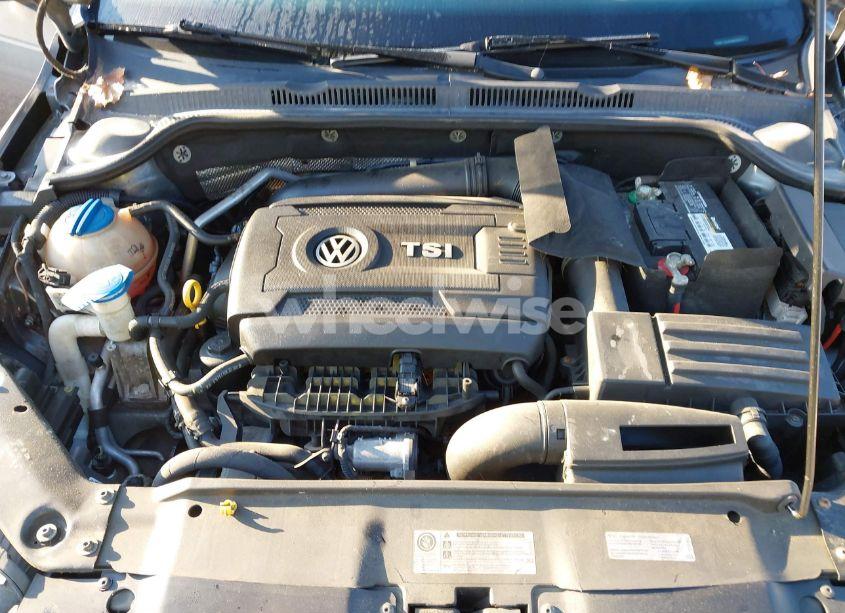 Photo 10 of 2016 Volkswagen Jetta 1.8T SPORT (VIN 3VWD17AJ9GM286479)